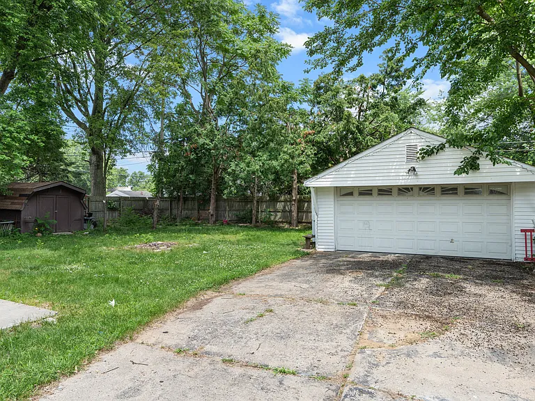 34622 Donnelly St — Photo 20