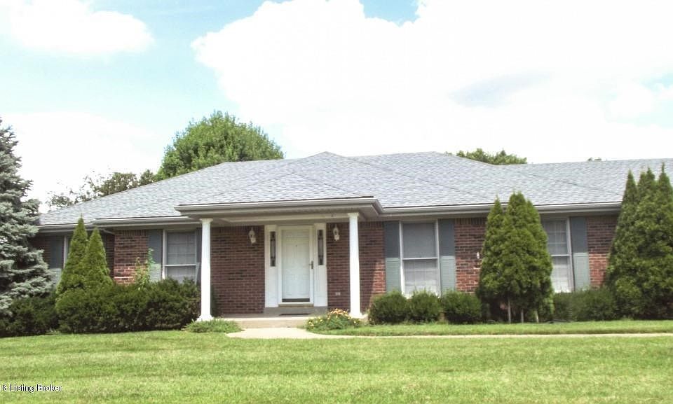 1800 sq. ft plus lg Sunroom