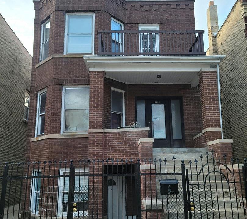 1st image of 1918 N Lowell Ave