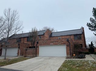 1546 N Sweetwater Ln, Farmington, UT 84025