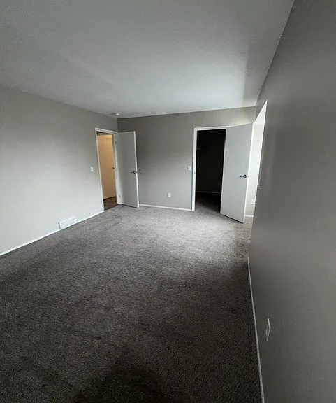 Beacon Point Apartments — Photo 17