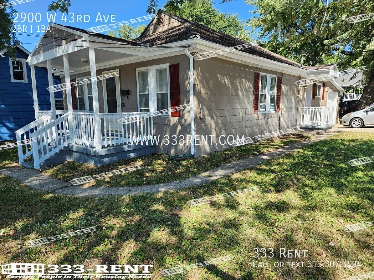 Adorable cottage with covered porch near State Line in Kansas — Photo 2