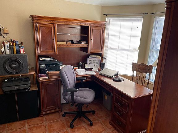 4th image of 1292 W Myrna Ln