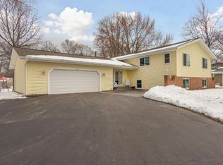 6441 Riverview Ter NE, Fridley, MN 55432