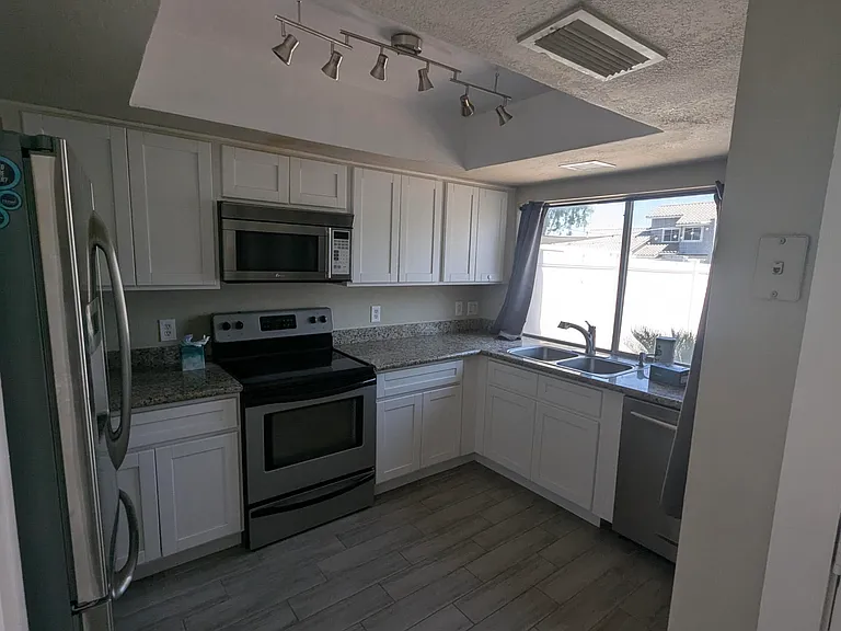 860 N McQueen Rd #1073 — Photo 6
