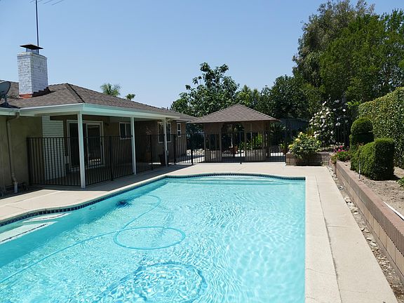 2nd image of 191 W Monterrey Dr