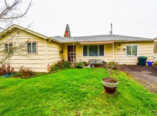 3052 NE Vine St, Roseburg, OR 97470