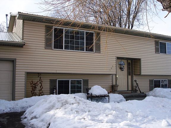 2nd image of 405 N Crimson Dr