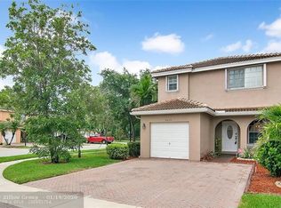 9410 NW 55th St, Sunrise, FL 33351