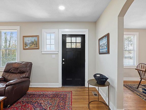 4th image of 1730 King Woods Drive