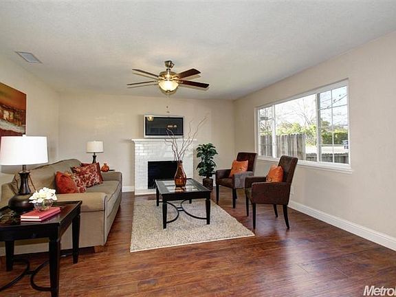 3rd image of 7684 Twin Oaks Ave
