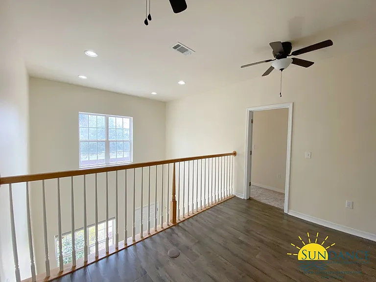 1549 Bentley Cir — Photo 7