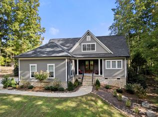 2350 Northview Harbour Dr, Sherrills Ford, NC 28673