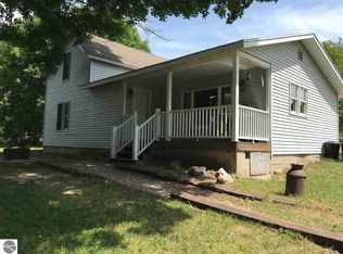 2853 S 15th Rd, Harrietta, MI 49638