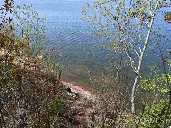 3 Lake Rd #505, Ironwood, MI 49938