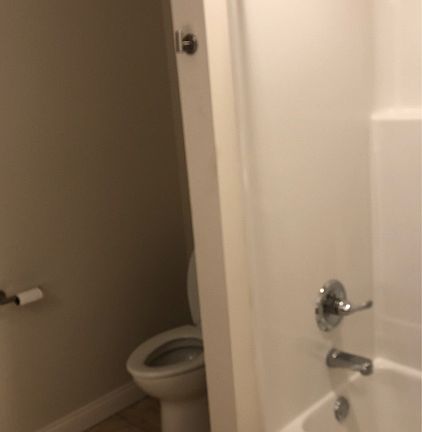 4th image of 503 Center St