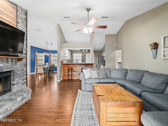 2nd image of 11863 S NARROW OAK Lane