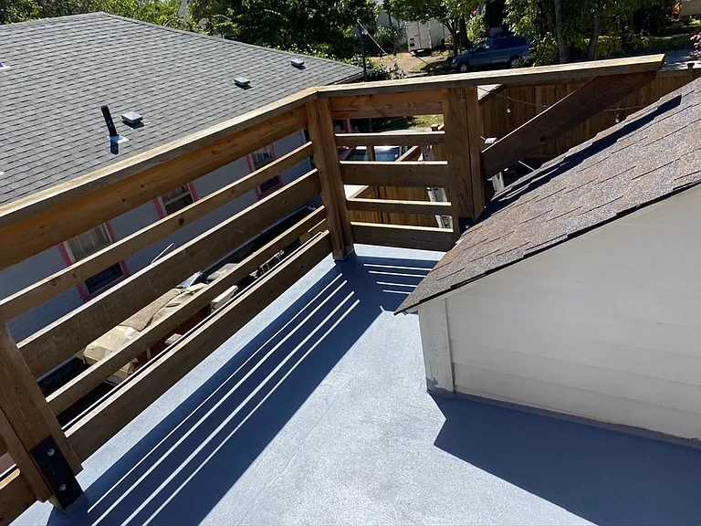 3 Bedroom 2 bath home Whiteaker home near parks — Photo 17