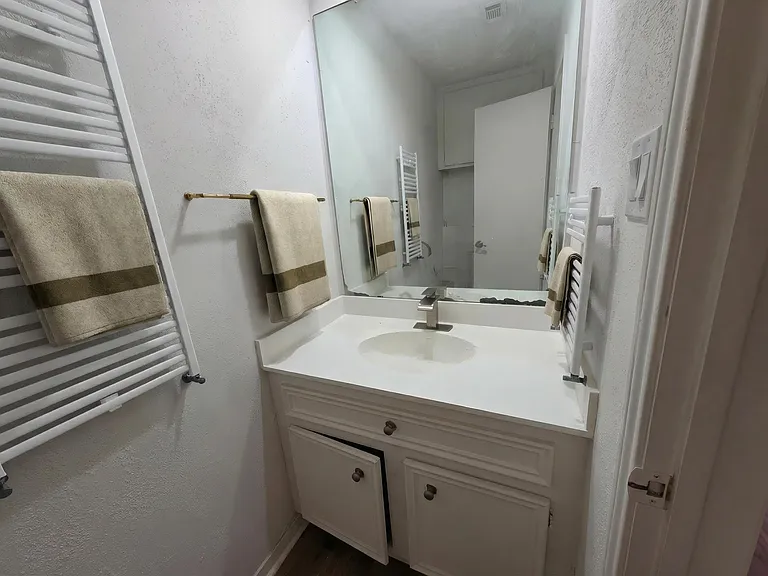 1803 Keatley Dr — Photo 15