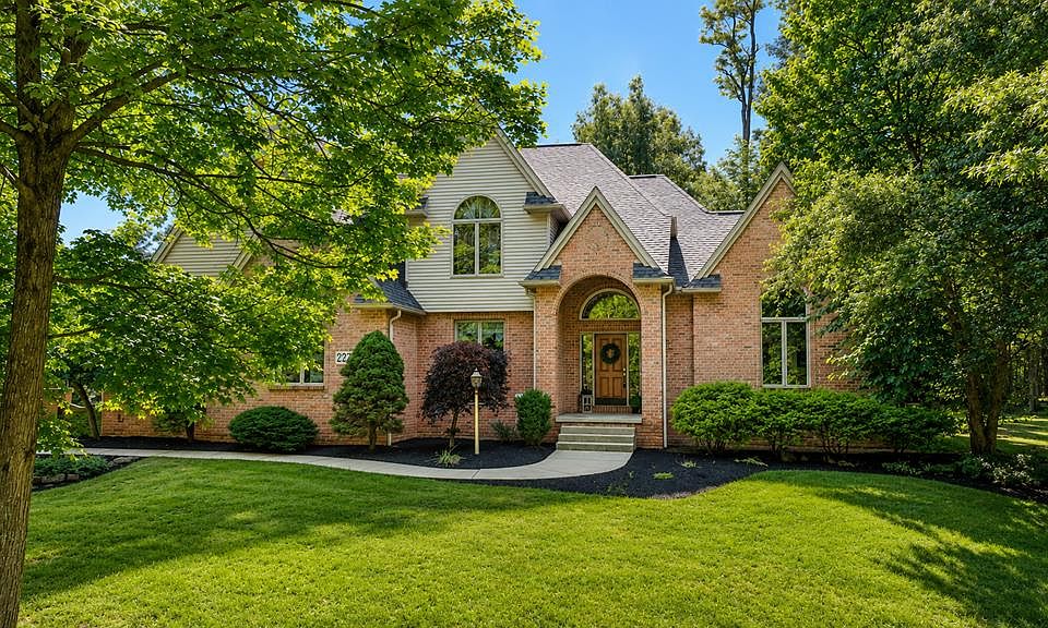 1st image of 2278 Woodland Park Dr
