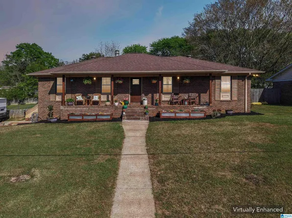 1066 Sunny Dell Ln, Bessemer, AL 35023