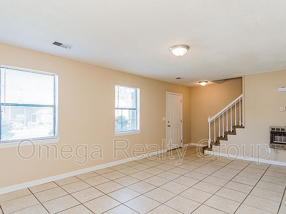 3rd image of 2269 Cheshire Dr
