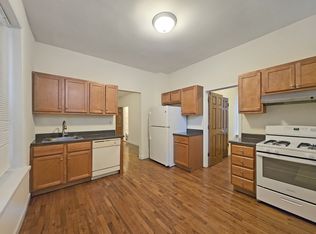 1123 W 31st St APT 1R, Chicago, IL 60608