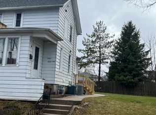 1422 N 16th St, Sheboygan, WI 53081