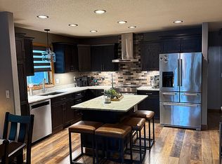 1115 Southport Loop APT 4, Bismarck, ND 58504