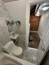 Rented by KNOCKKNOCK LLC