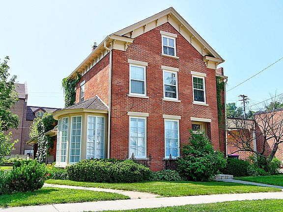 2nd image of 617 W 3rd St