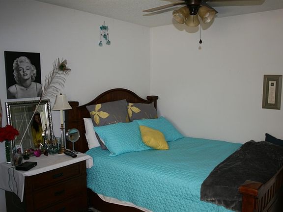 5th image of 811 Huff Dr