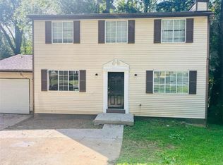 2027 Scarbrough Dr, Stone Mountain, GA 30088