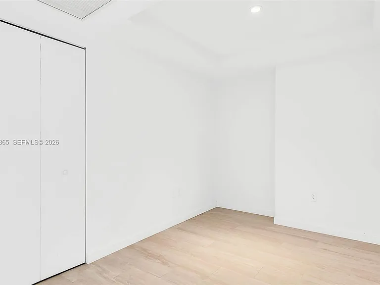 55 SW 9th St #3104 — Photo 13