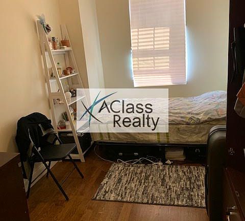 3rd image of 31-17 Steinway St #3D
