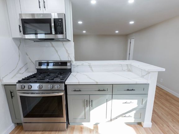 2nd image of 5848 Oliva Ave #1/2