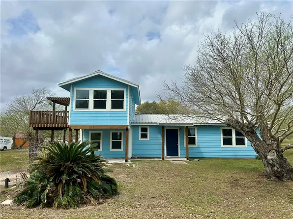 323 Copano Bay Dr, Bayside, TX 78340