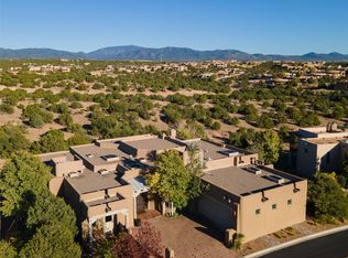 16 Camino Barranca, Santa Fe, NM 87507