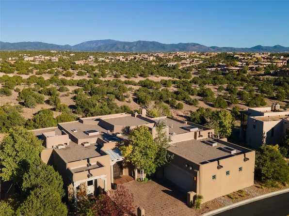 16 Camino Barranca, Santa Fe, NM 87507