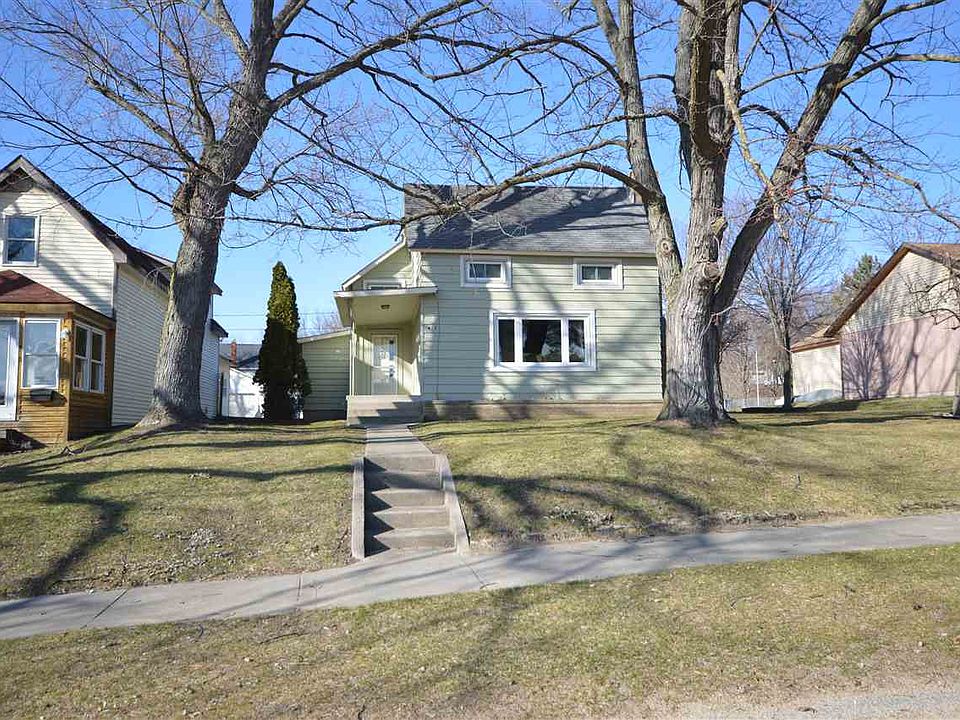 1st image of 417 Poplar St