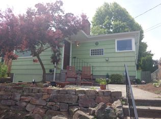 7331 17th Ave NW, Seattle, WA 98117