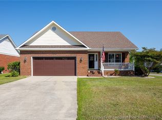 504 Foxdenton Pl, Fayetteville, NC 28303