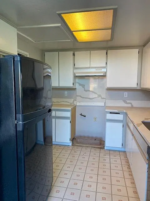 3 bed, 1128 sqft, $3,300 — Photo 4