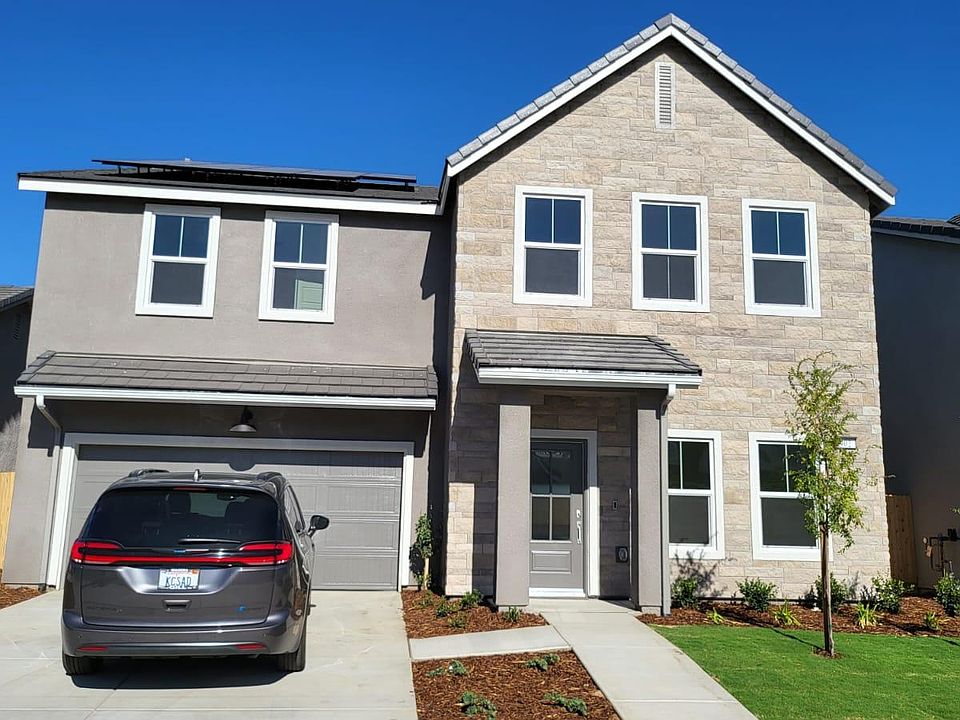 1st image of 902 Blue Oak Ln W