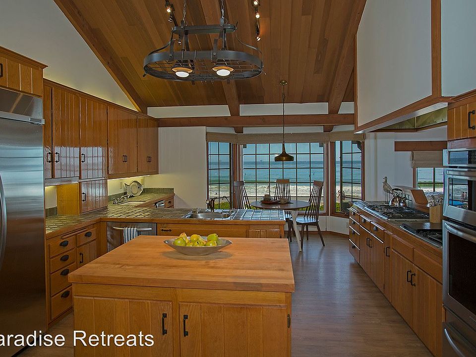 1st image of 4595 Avenue Del Mar