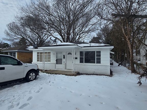 3rd image of 701 McLain St