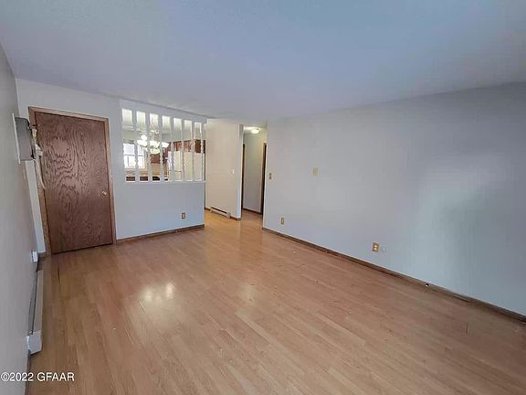 2nd image of 772 Great Plains Ct