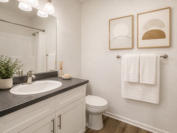 Royal - Primary Bathroom