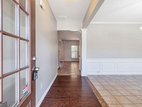 2nd image of 214 Farm Manor Ct