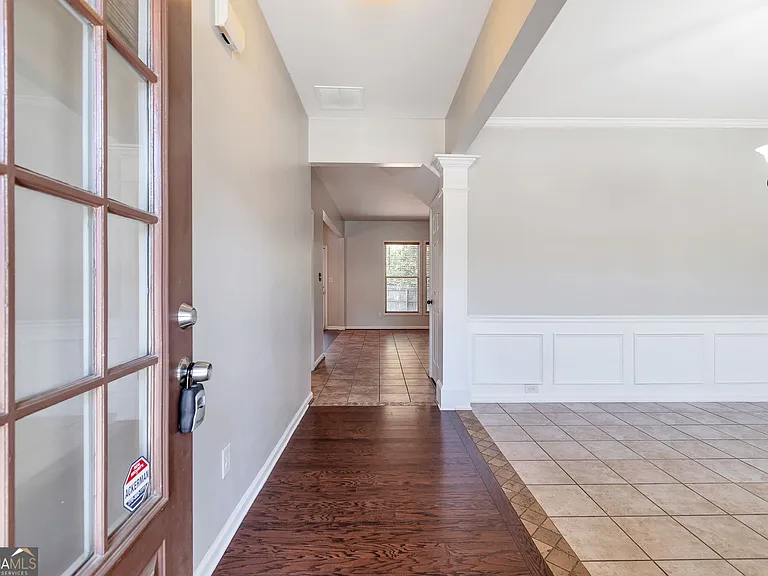 214 Farm Manor Ct — Photo 2